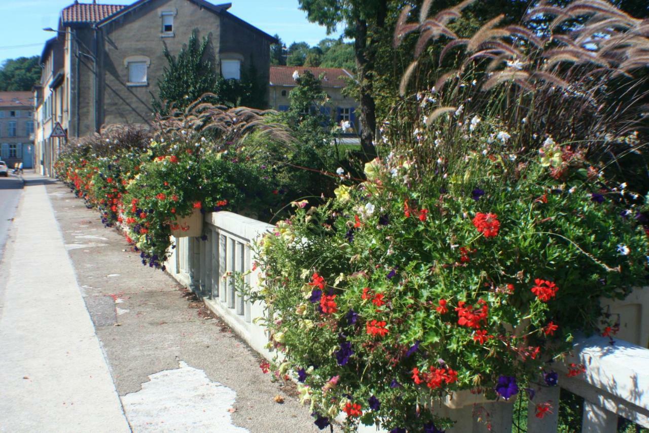 Les Ponts De L'Ornain Bar-le-Duc Exterior foto